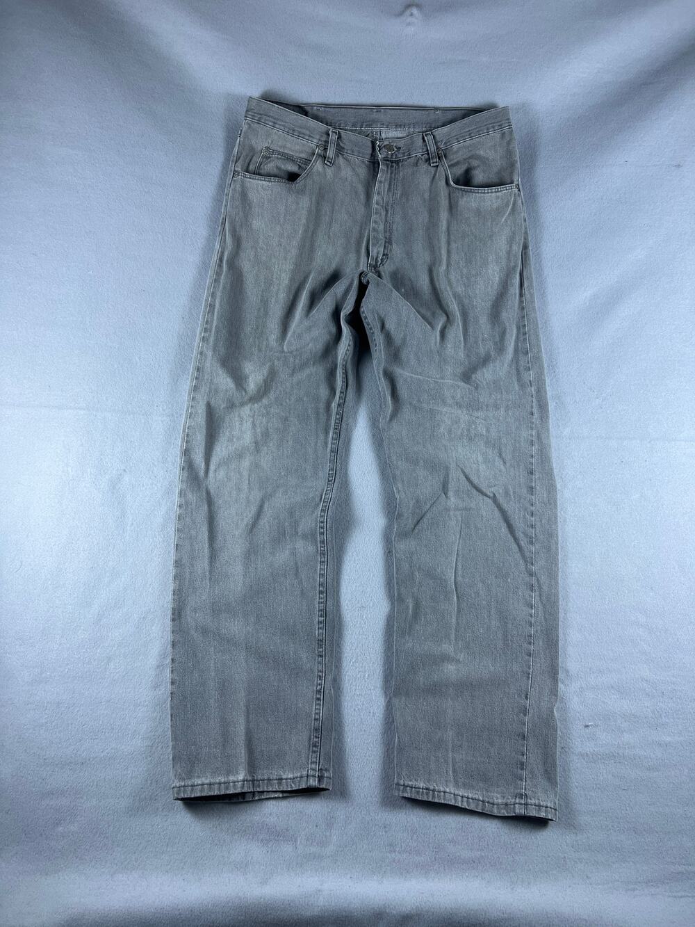 Wrangler Jeans Mens 36x32 Grey Straight Leg Relaxed Fit Washed Denim Classic